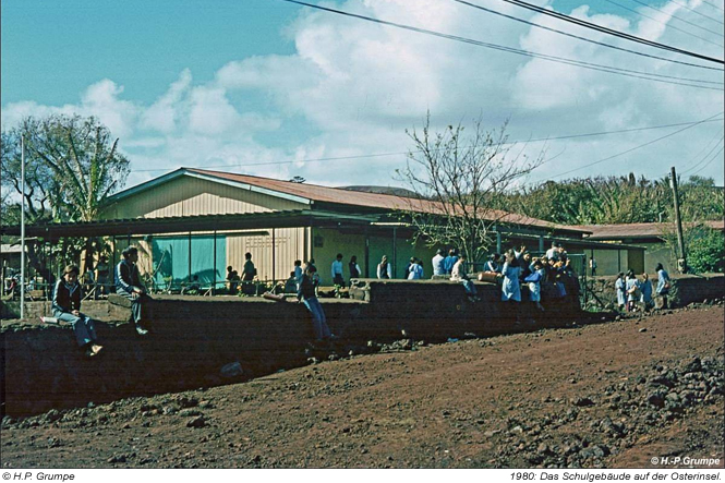 Das Schulgebäude 1980 auf der Osterinsel